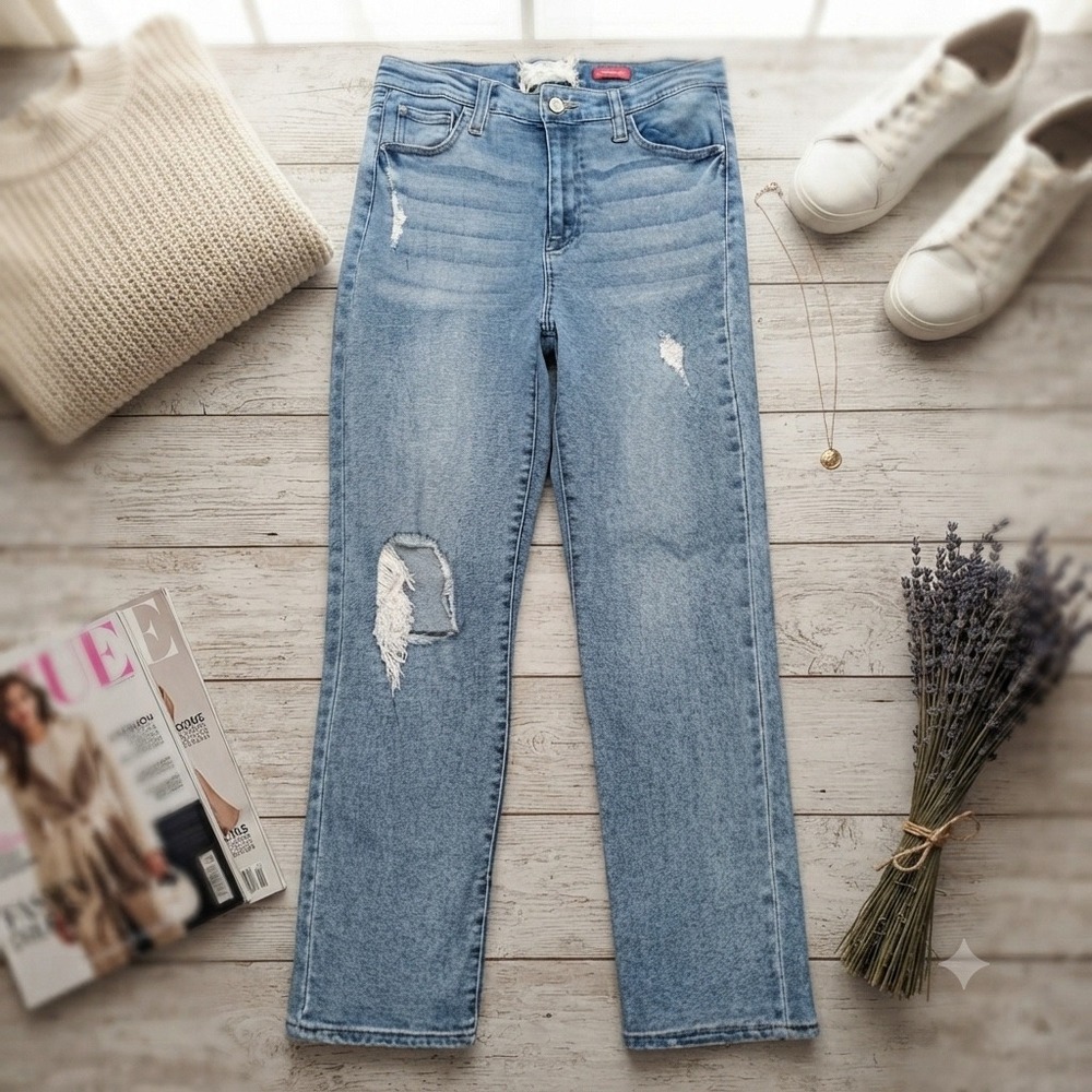 Altar'd State The Bestie Straight Leg Distressed Jeans Blue Medium Wash 11/30